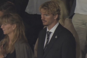 pg电子开户步骤-纽卡9000万欧新援！沃尔特马德在看台观看了纽卡vs利兹联的比赛